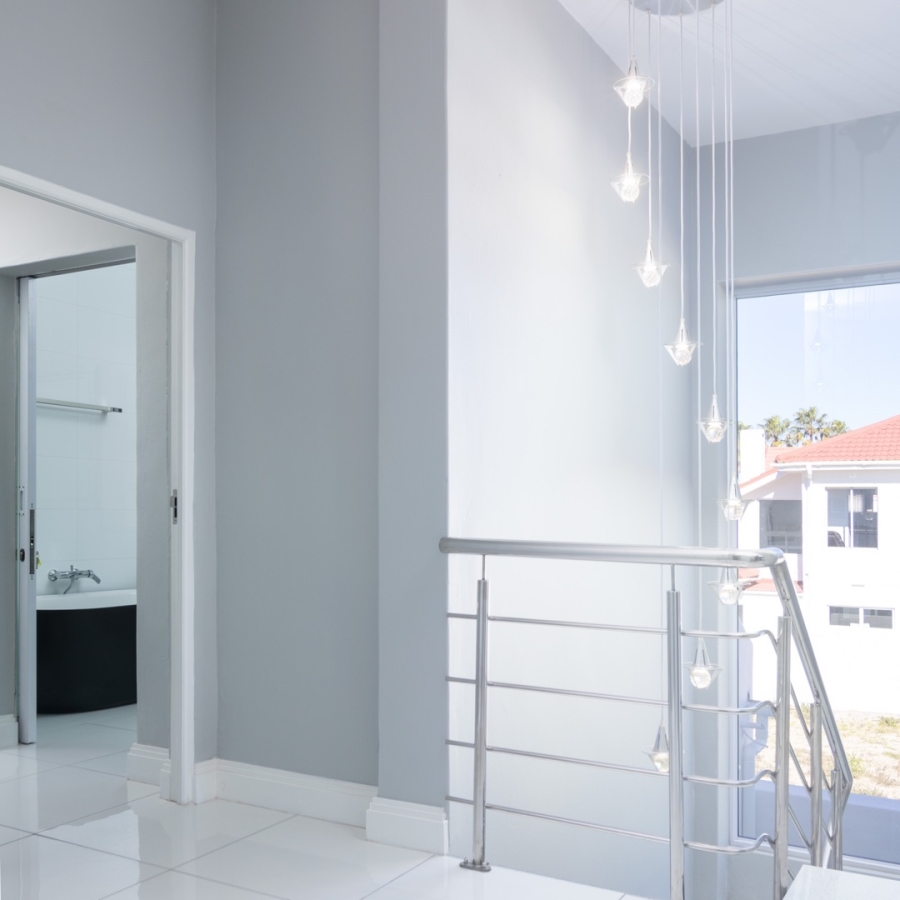 5 Bedroom Property for Sale in Laaiplek Western Cape